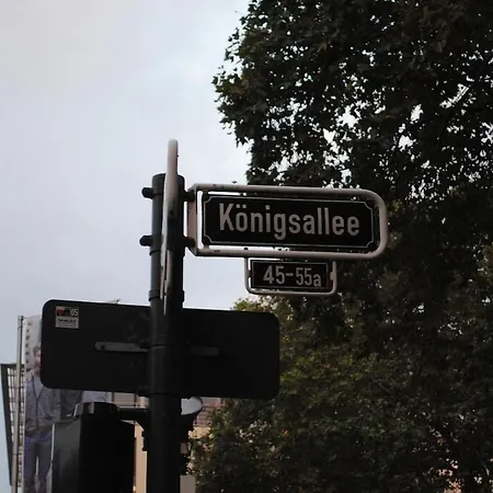 Deluxe - Centre - Koenigsalle 5min Apartament Düsseldorf