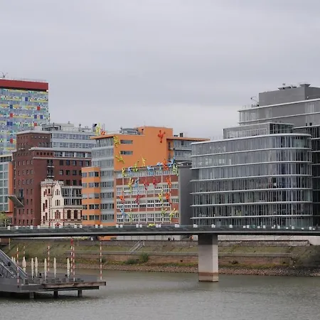 Deluxe - Centre - Koenigsalle 5min *