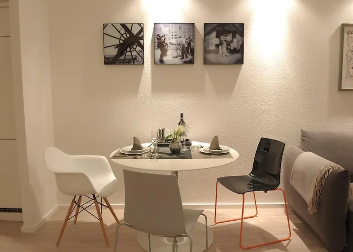 Deluxe - Centre - Koenigsalle 5min דירה